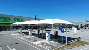 Iberdrola | bp pulse instala novo hub de carregamento elétrico no Évora Retail Park